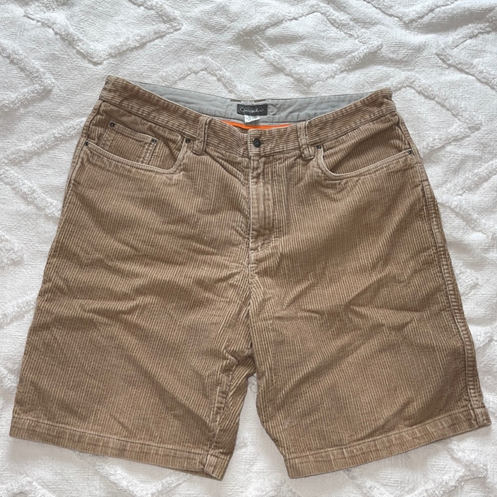 Quiksilver corduroy shorts size 38